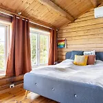 Cabin, 30 M To The Sea, 25 Min Oslo, 10 Min Tusenfryd Nordre Frogn