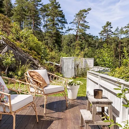 بيت للعطل Cabin, 30 M To The Sea, 25 Min Oslo, 10 Min Tusenfryd *