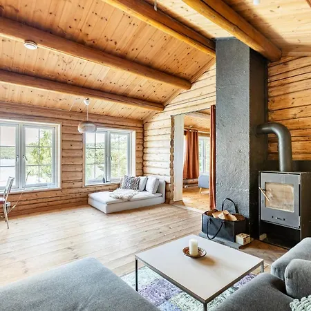 Cabin, 30 M To The Sea, 25 Min Oslo, 10 Min Tusenfryd