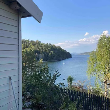 度假居 Cabin, 30 M To The Sea, 25 Min Oslo, 10 Min Tusenfryd *