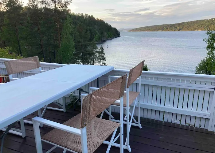 Cabin, 30 M To The Sea, 25 Min Oslo, 10 Min Tusenfryd Hébergement de vacances