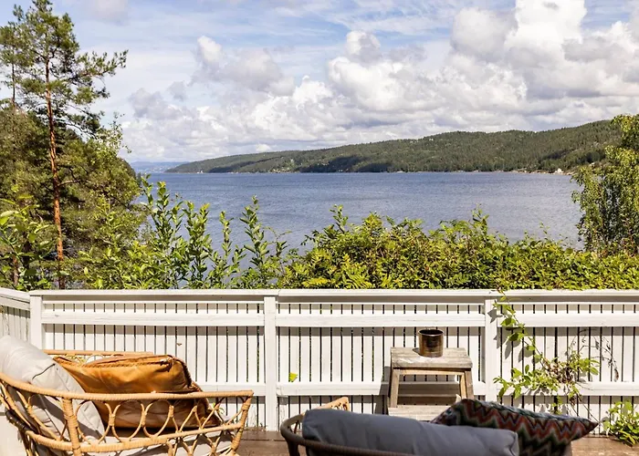 Cabin, 30 M To The Sea, 25 Min Oslo, 10 Min Tusenfryd Hébergement de vacances Nordre Frogn