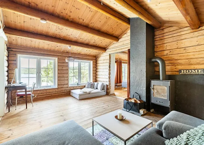 Cabin, 30 M To The Sea, 25 Min Oslo, 10 Min Tusenfryd