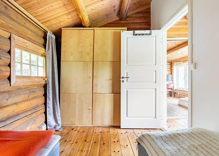 Cabin, 30 M To The Sea, 25 Min Oslo, 10 Min Tusenfryd Nordre Frogn