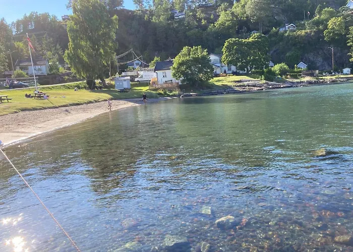 Cabin, 30 M To The Sea, 25 Min Oslo, 10 Min Tusenfryd Nordre Frogn