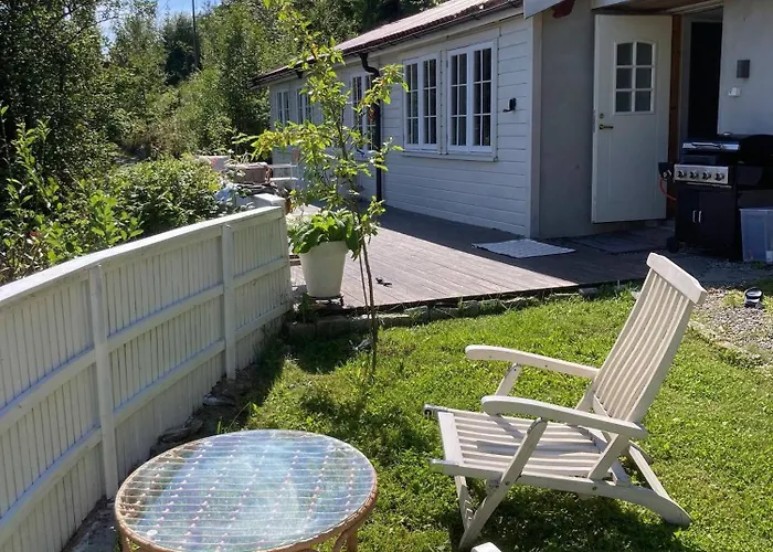 Cabin, 30 M To The Sea, 25 Min Oslo, 10 Min Tusenfryd Nordre Frogn